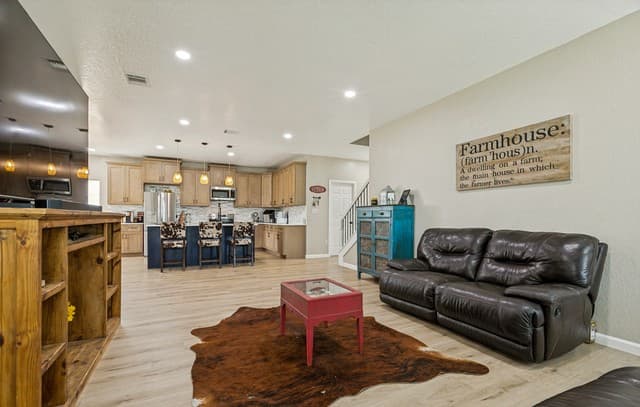 500  County Road 2645, Moore, TX 78057 — photo 5
