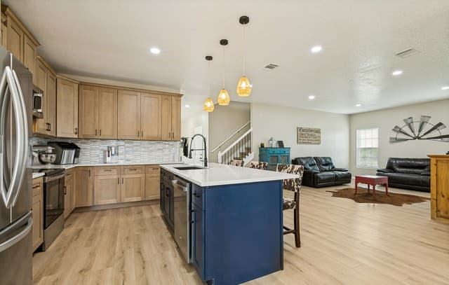 500  County Road 2645, Moore, TX 78057 — photo 8