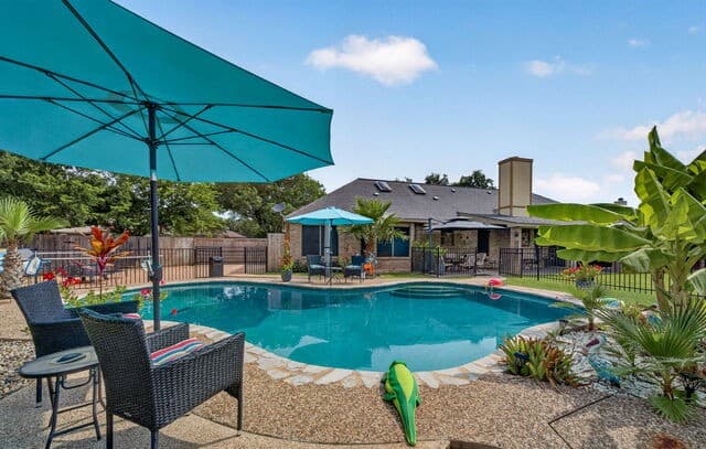 104  Sunnyland