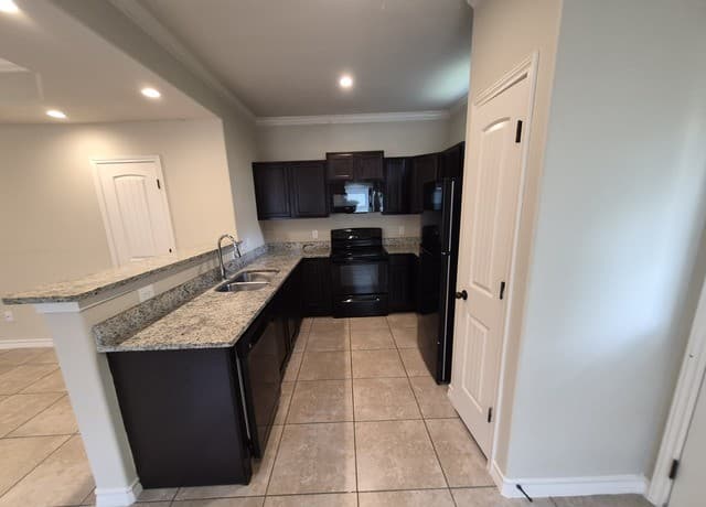 6630  Mia Way Unit 101, San Antonio, TX 78233 — photo 8