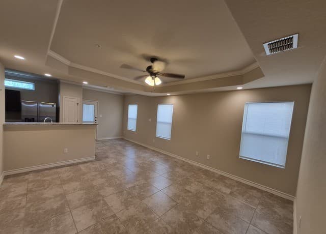 6327  Luglio Lane Unit 104, San Antonio, TX 78233 — photo 2