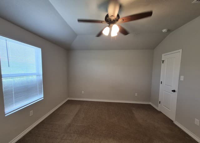 6303  Luglio Lane Unit 102, San Antonio, TX 78233 — photo 12