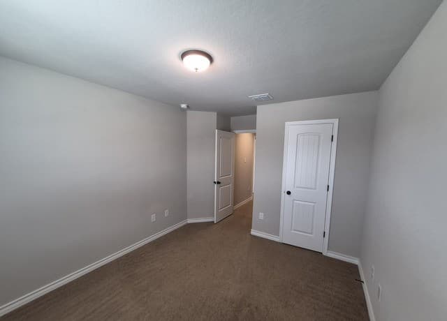 6303  Luglio Lane Unit 102, San Antonio, TX 78233 — photo 21