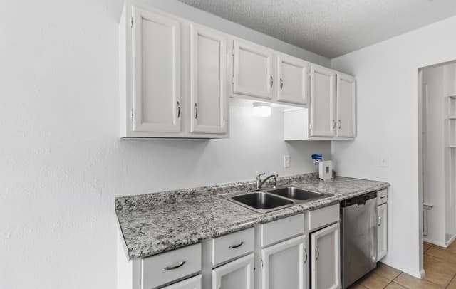 3535  Lake Tahoe, San Antonio, TX 78222 — photo 10