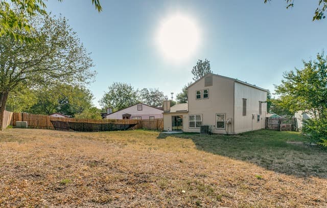 4031  Sunrise Bluff Dr, San Antonio, TX 78244 — photo 15