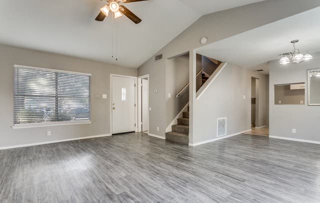 4031  Sunrise Bluff Dr, San Antonio, TX 78244 — photo 2
