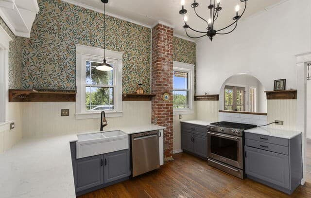 1266  Holbrook, San Antonio, TX 78218 — photo 11