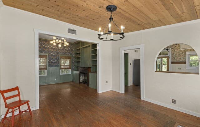 1266  Holbrook, San Antonio, TX 78218 — photo 7