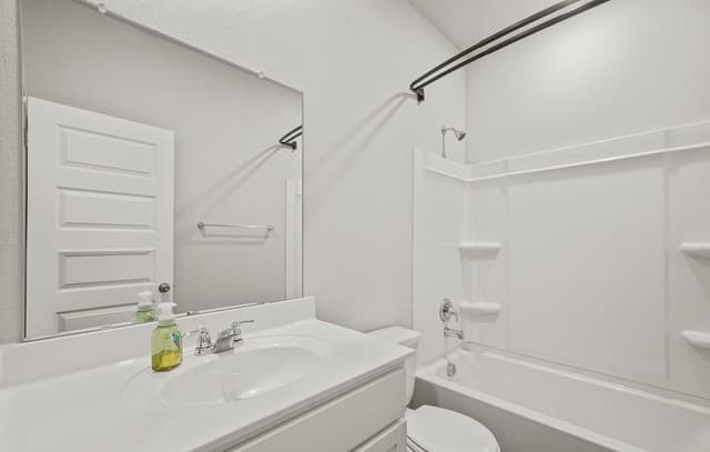 3238  Farm Oak, San Antonio, TX 78223 — photo 14