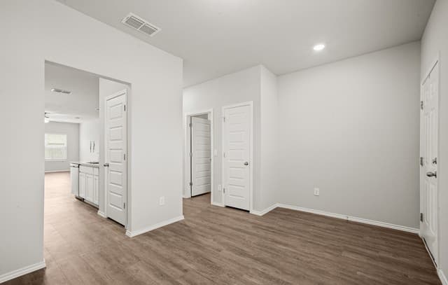 3238  Farm Oak, San Antonio, TX 78223 — photo 5