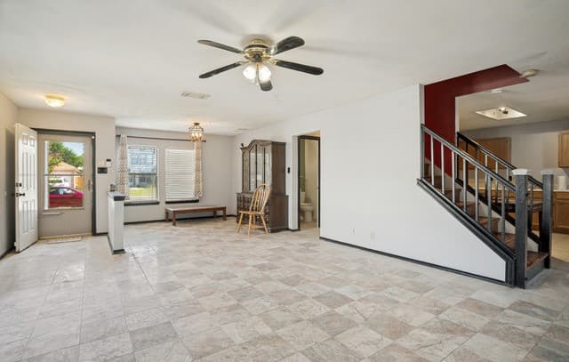 9938  Kelton Drive, San Antonio, TX 78250 — photo 3