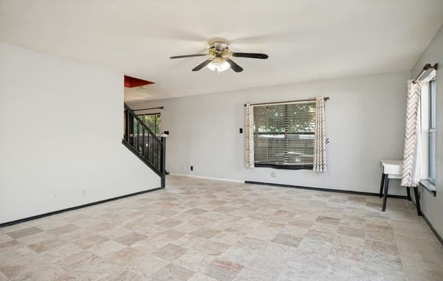9938  Kelton Drive, San Antonio, TX 78250 — photo 5