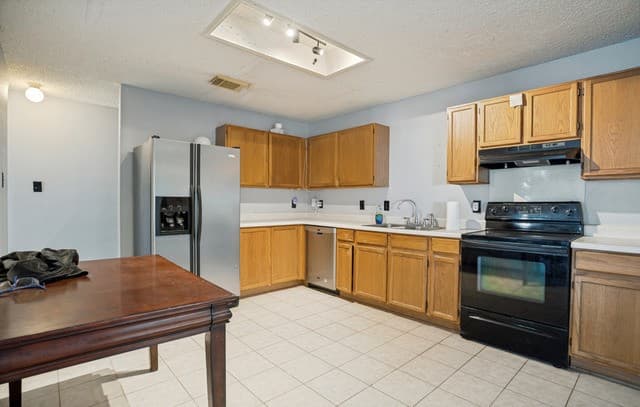 9938  Kelton Drive, San Antonio, TX 78250 — photo 8