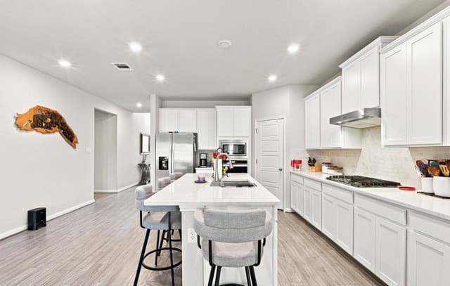 17019  Barker Path, San Antonio, TX 78247 — photo 12