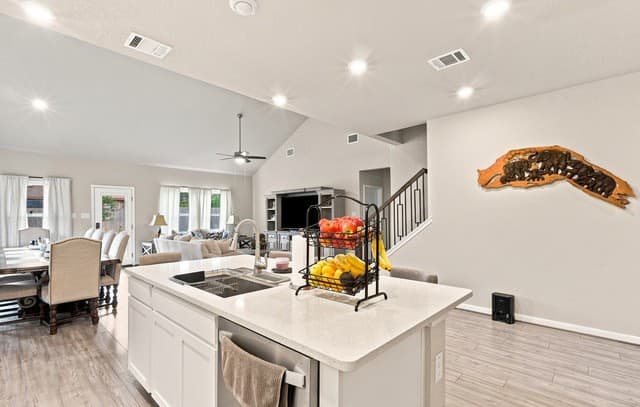 17019  Barker Path, San Antonio, TX 78247 — photo 13