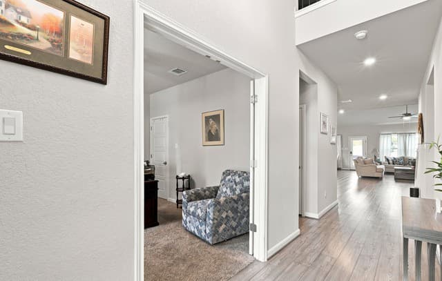 17019  Barker Path, San Antonio, TX 78247 — photo 4