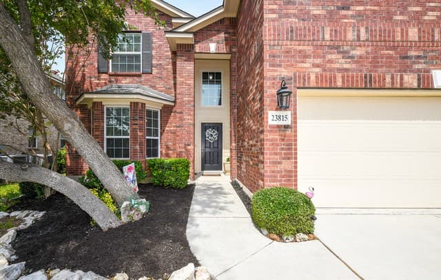 23815  Misty peak, San Antonio, TX 78258 — photo 2
