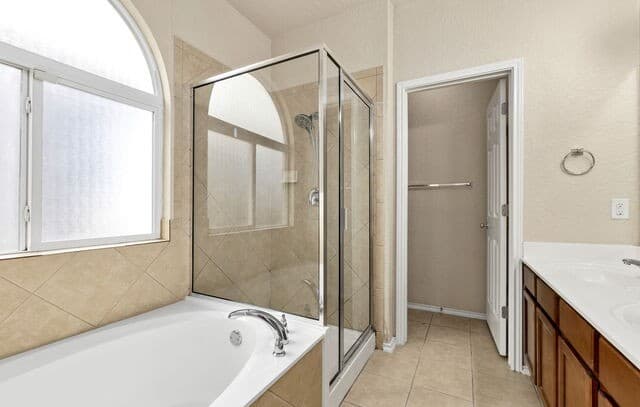 10814  Mustang Oak Dr, San Antonio, TX 78254 — photo 13