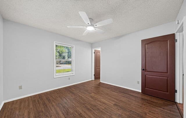 138  Bobolink Dr, New Braunfels, TX 78130 — photo 19
