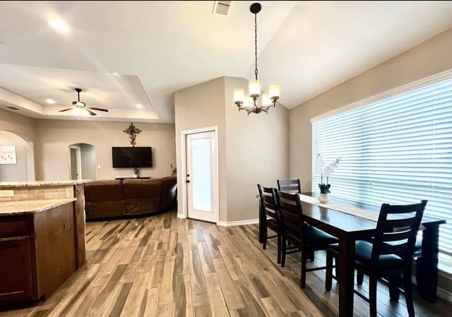 1729  Vista View Dr, Pleasanton, TX 78064 — photo 5