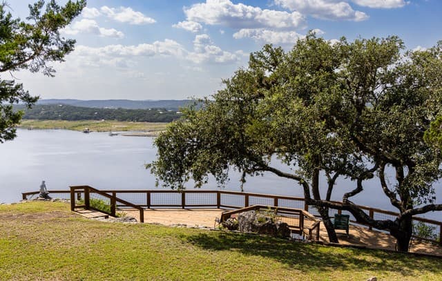 180  Pr 2621, Mico, TX 78056 — photo 6