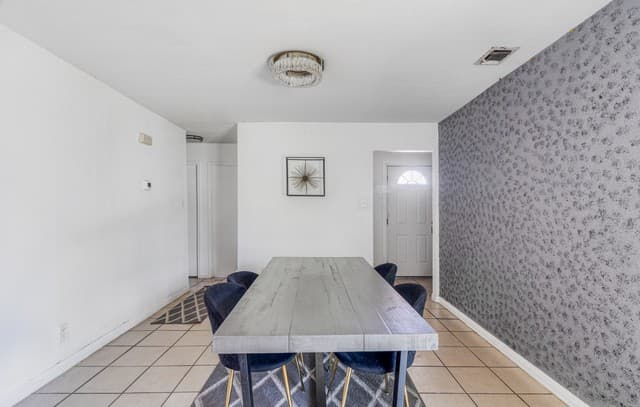 411  Samuel Dr, San Antonio, TX 78227 — photo 5
