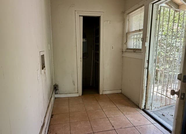 949  Aransas, San Antonio, TX 78210 — photo 11