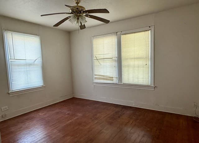 949  Aransas, San Antonio, TX 78210 — photo 7