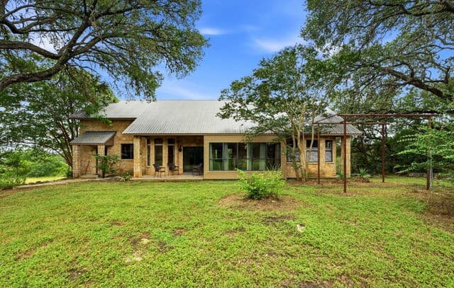 2939 Rolling Oaks Dr