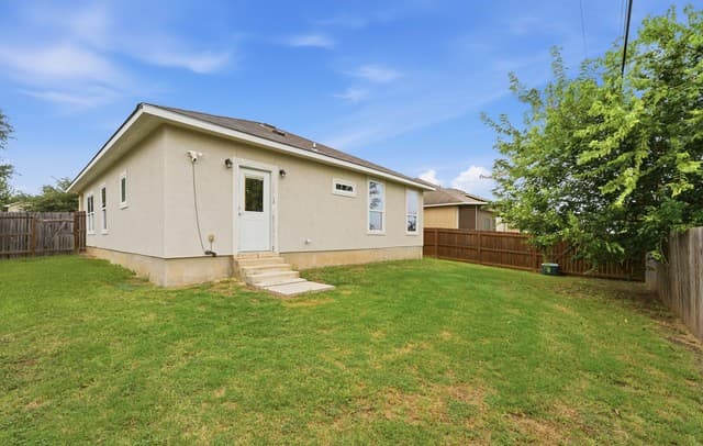 7618  Bit, Elmendorf, TX 78112 — photo 15