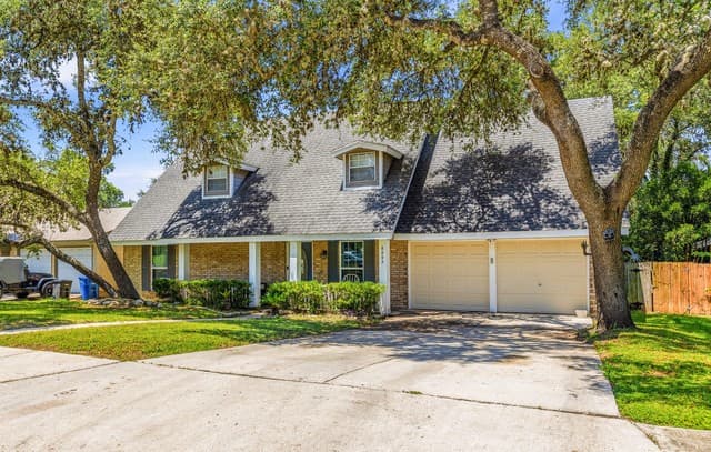 8803  Pertshire St, San Antonio, TX 78254 — photo 2