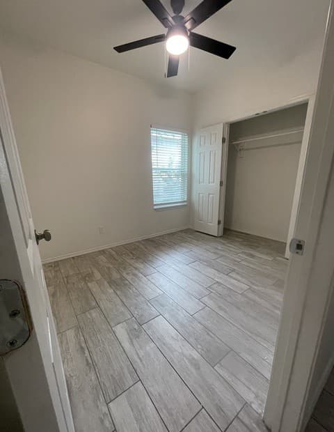 4207  Commercial Unit 102, San Antonio, TX 78221 — photo 7