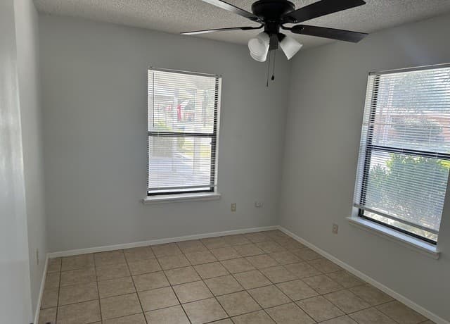401  W Adams, Pleasanton, TX 78064 — photo 10