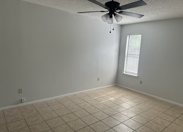 401  W Adams, Pleasanton, TX 78064 — photo 13