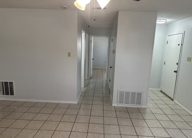 401  W Adams, Pleasanton, TX 78064 — photo 8