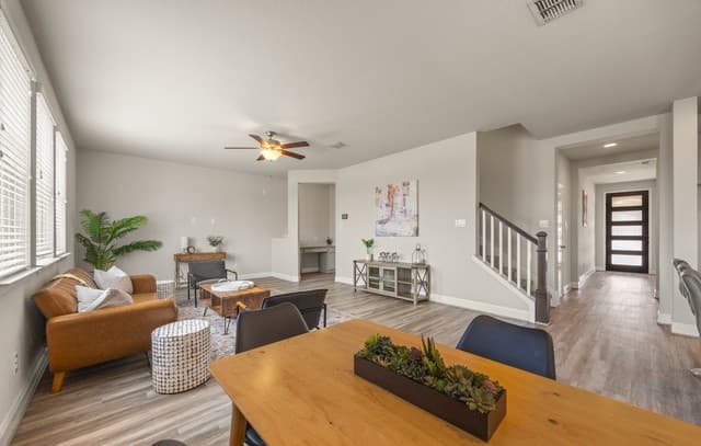 100  Clarendon, Boerne, TX 78015 — photo 5