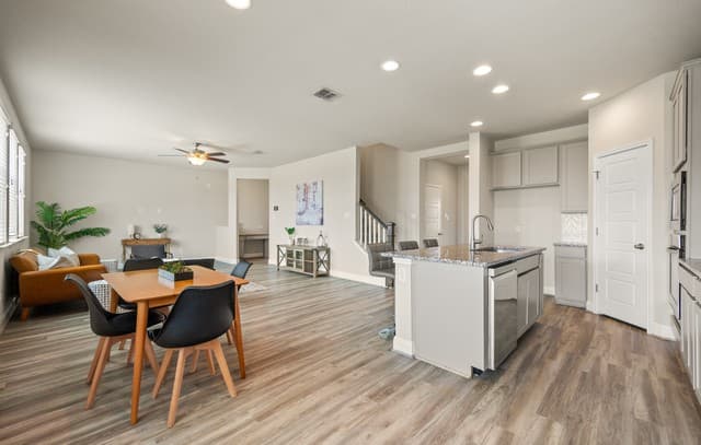 100  Clarendon, Boerne, TX 78015 — photo 6