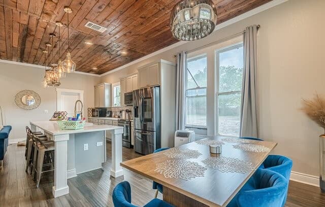 1022  Nolan, San Antonio, TX 78202 — photo 2
