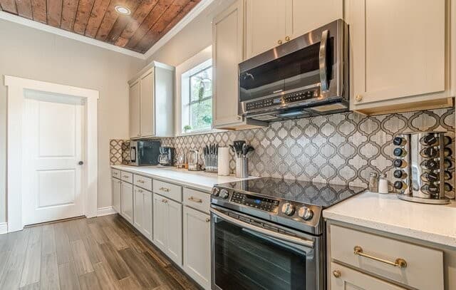 1022  Nolan, San Antonio, TX 78202 — photo 4
