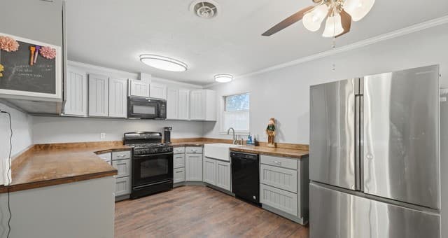 122 W Hutchins Pl, San Antonio, TX 78221 — photo 19