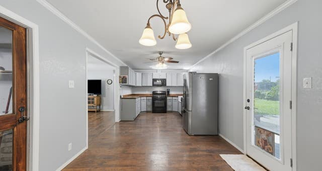 122 W Hutchins Pl, San Antonio, TX 78221 — photo 20