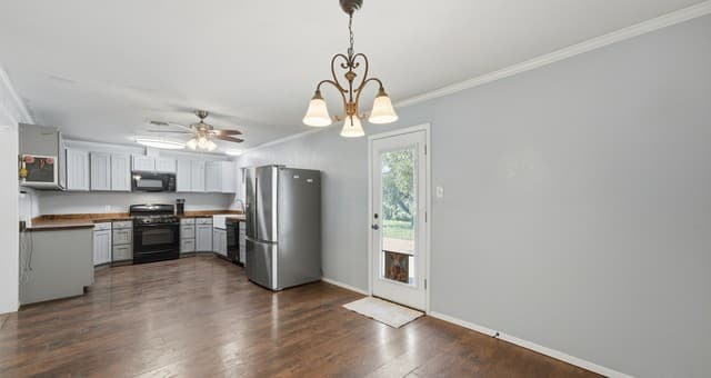 122 W Hutchins Pl, San Antonio, TX 78221 — photo 21