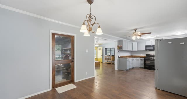 122 W Hutchins Pl, San Antonio, TX 78221 — photo 22