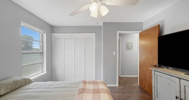122 W Hutchins Pl, San Antonio, TX 78221 — photo 23