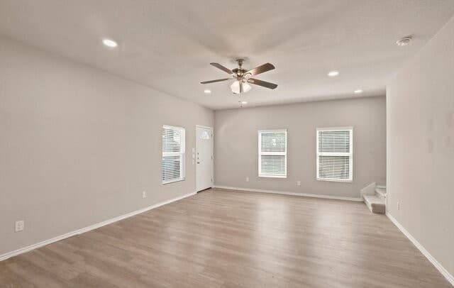 7226  Briar Pl Unit 102, San Antonio, TX 78221 — photo 4