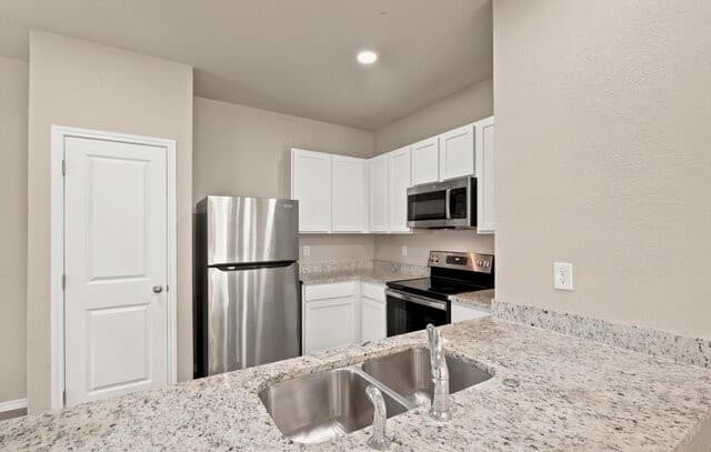7226  Briar Pl Unit 102, San Antonio, TX 78221 — photo 7