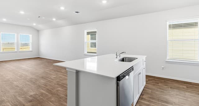 16048  Hamilton Cove, Elmendorf, TX 78112 — photo 10