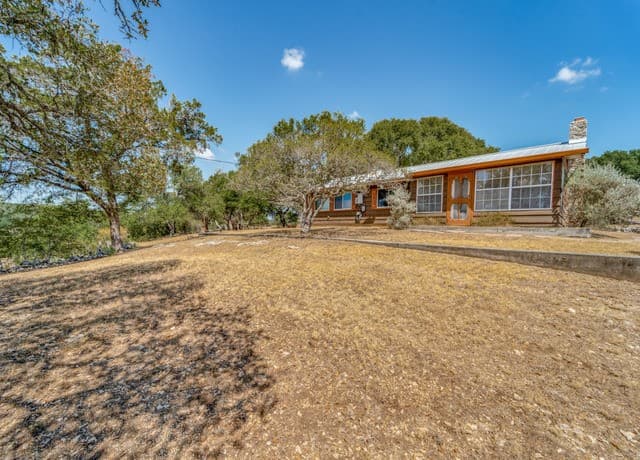 1660  Mciver, Canyon Lake, TX 78133 — photo 24