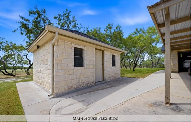 1958  County Road 237, Falls City, TX 78113 — photo 14