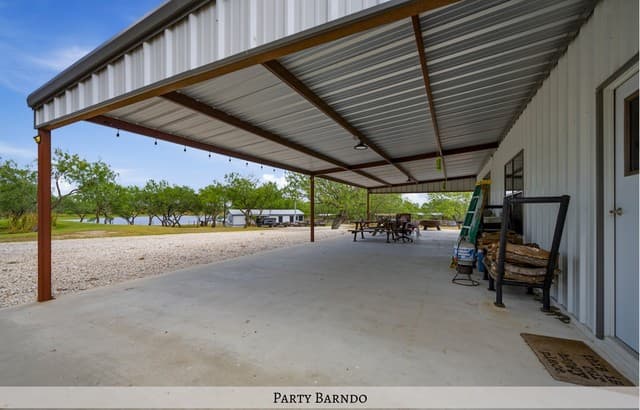 1958  County Road 237, Falls City, TX 78113 — photo 16